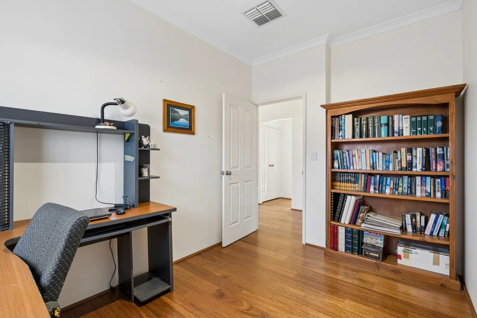 Additional image 14 of 30 Claridge Circle, Thornlie WA 6108