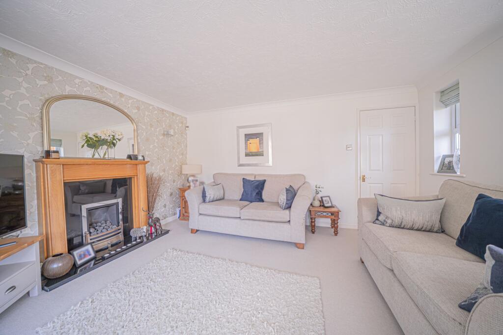 Additional image 8 of Greytree Crescent, Dorridge, B93