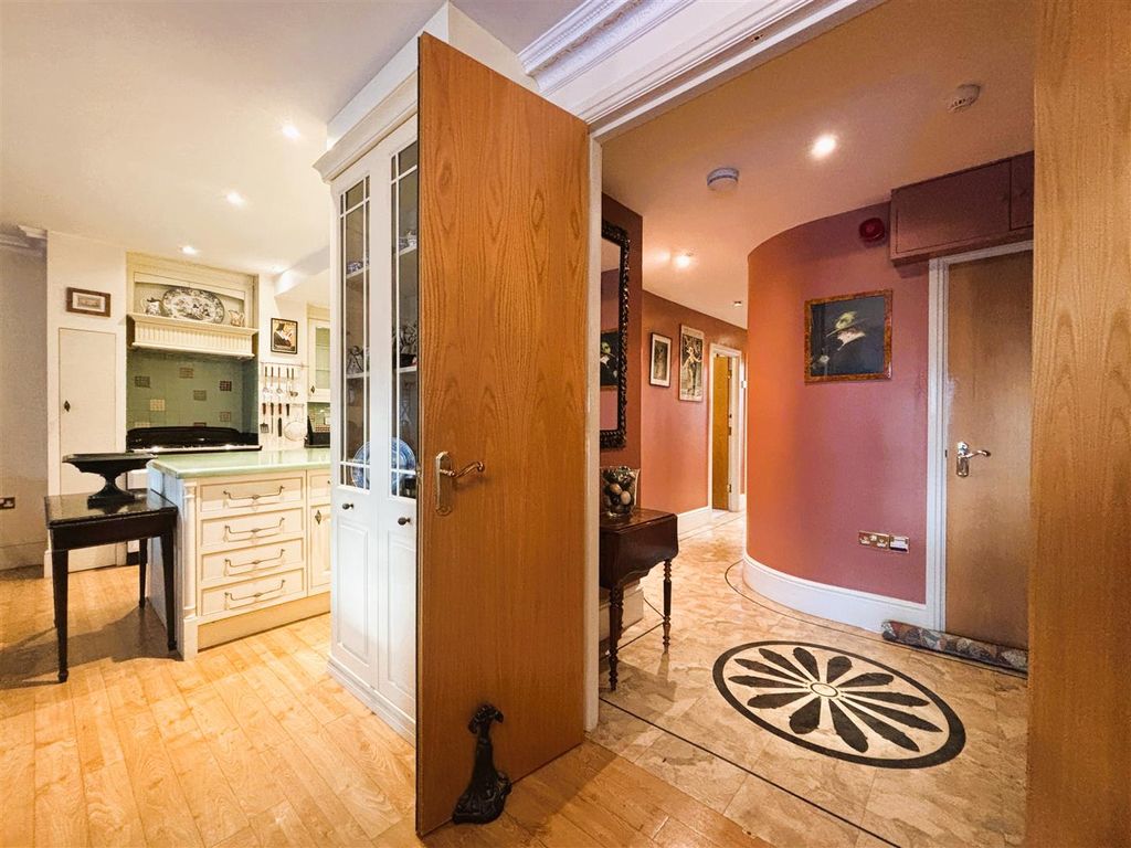 Additional image 4 of 3 bed flat for saleCastle Street, Ludlow SY8