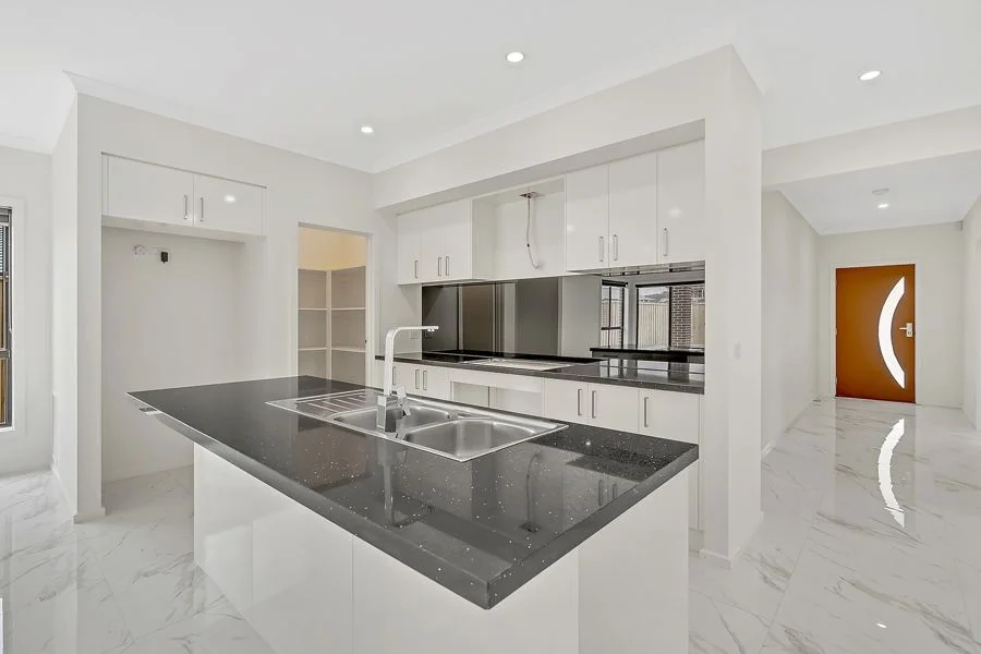 18 Oasis Avenue, Mickleham VIC 3064 photo 2