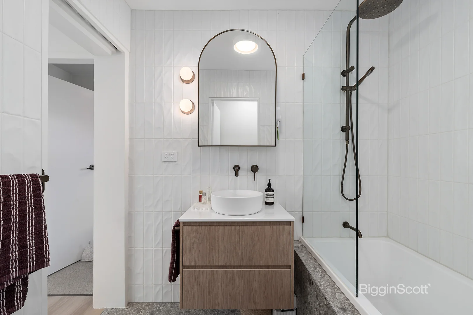 Additional image 6 of 4/197 Lennox Street, Richmond VIC 3121