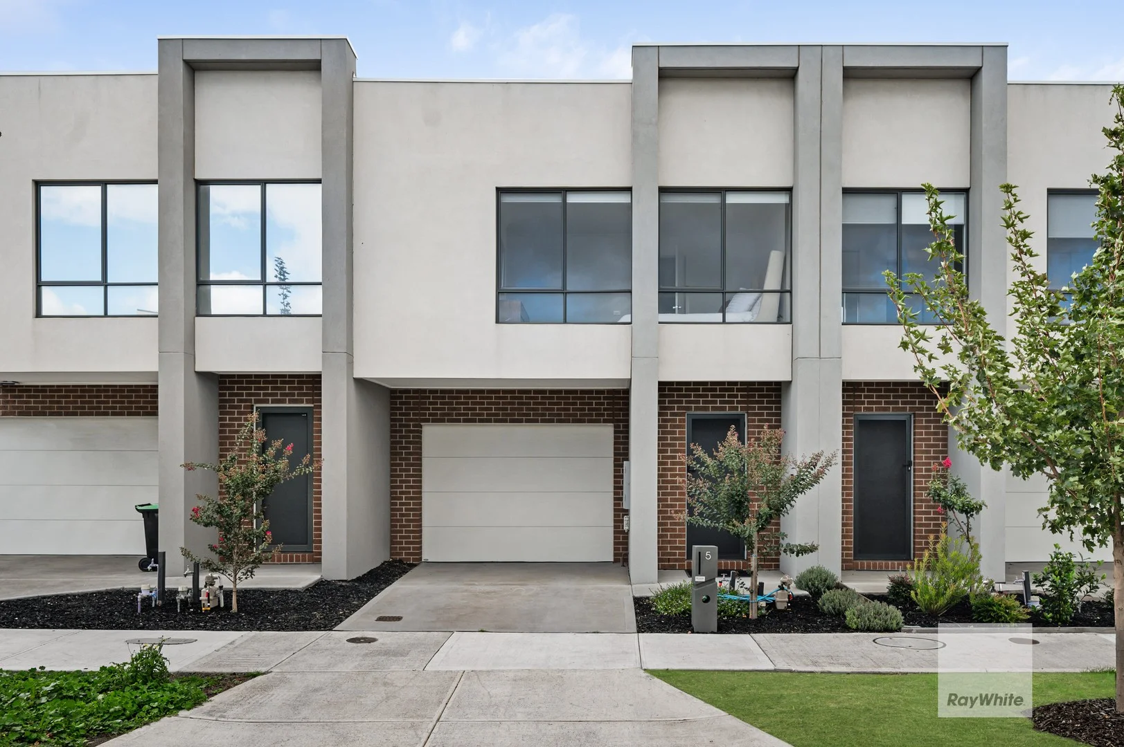 5 Arramont Road, Greenvale VIC 3059