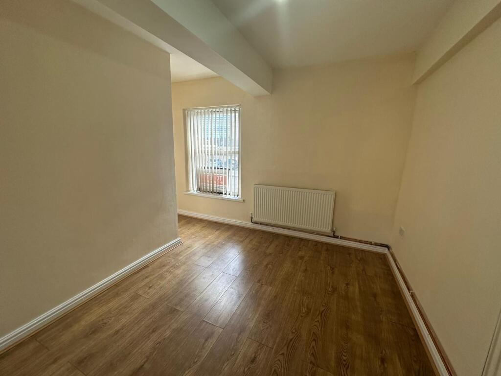 Additional image 3 of d Lyndon, West Bromwich