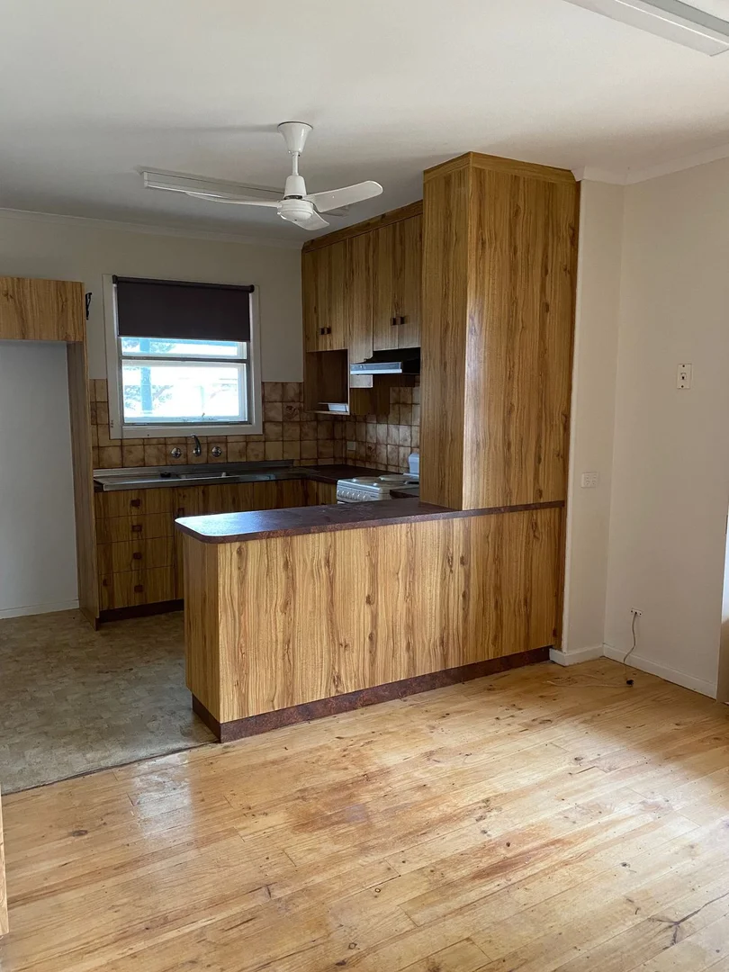Additional image 4 of 18 Miller Street, Waikerie SA 5330