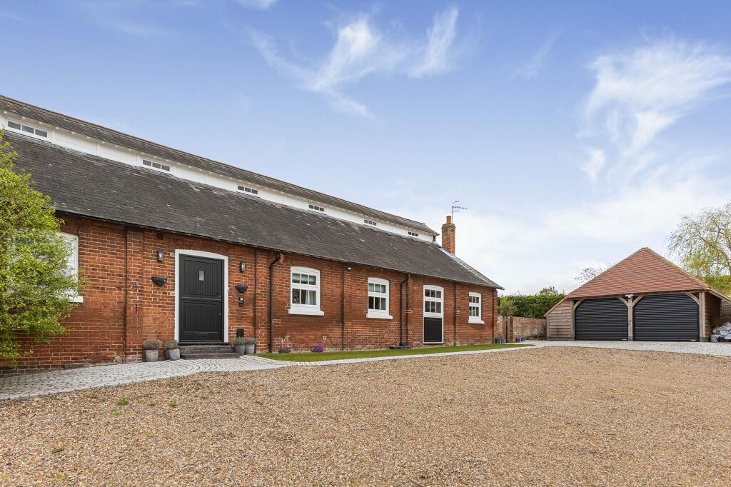 Stable House, Childwickbury, St. Albans, AL3 6LB