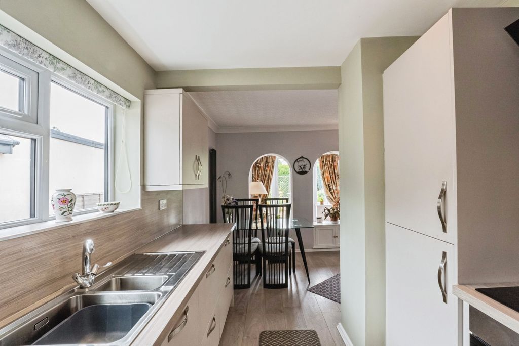 Additional image 3 of 2 bed semi-detached bungalow for saleLomond Avenue, Lytham St. Annes FY8