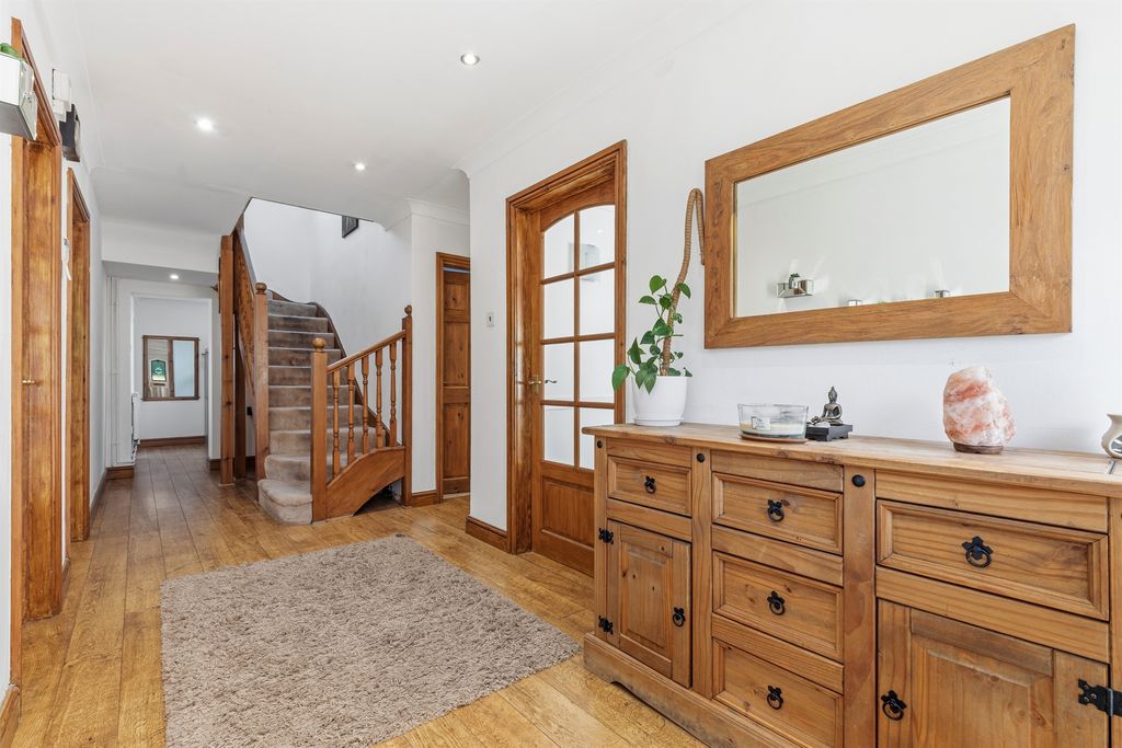 Additional image 17 of 4 bed detached house for saleHodney Road, Eye, Peterborough PE6