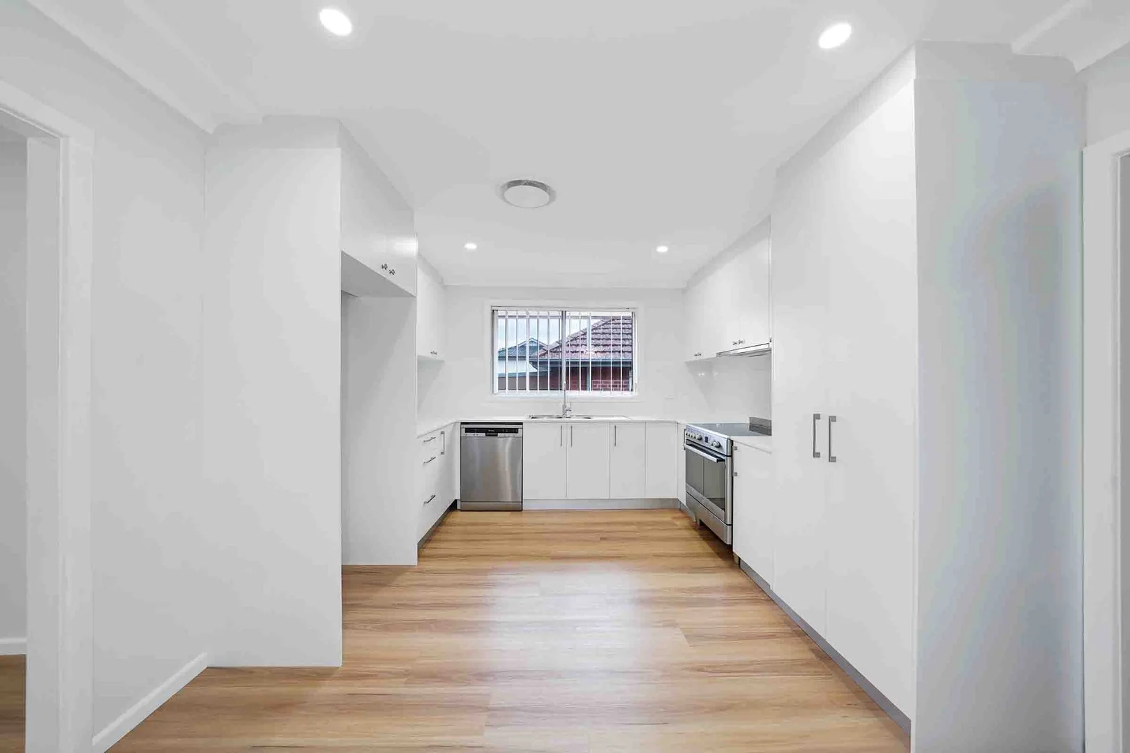 19 Michael Avenue, Belfield NSW 2191