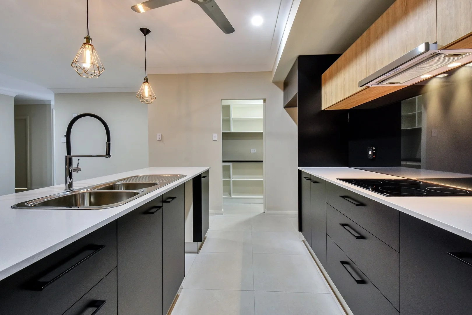 16 Woollybutt Street, Zuccoli NT 0832