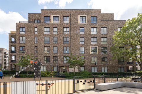 Troubridge Square, Walthamstow E17