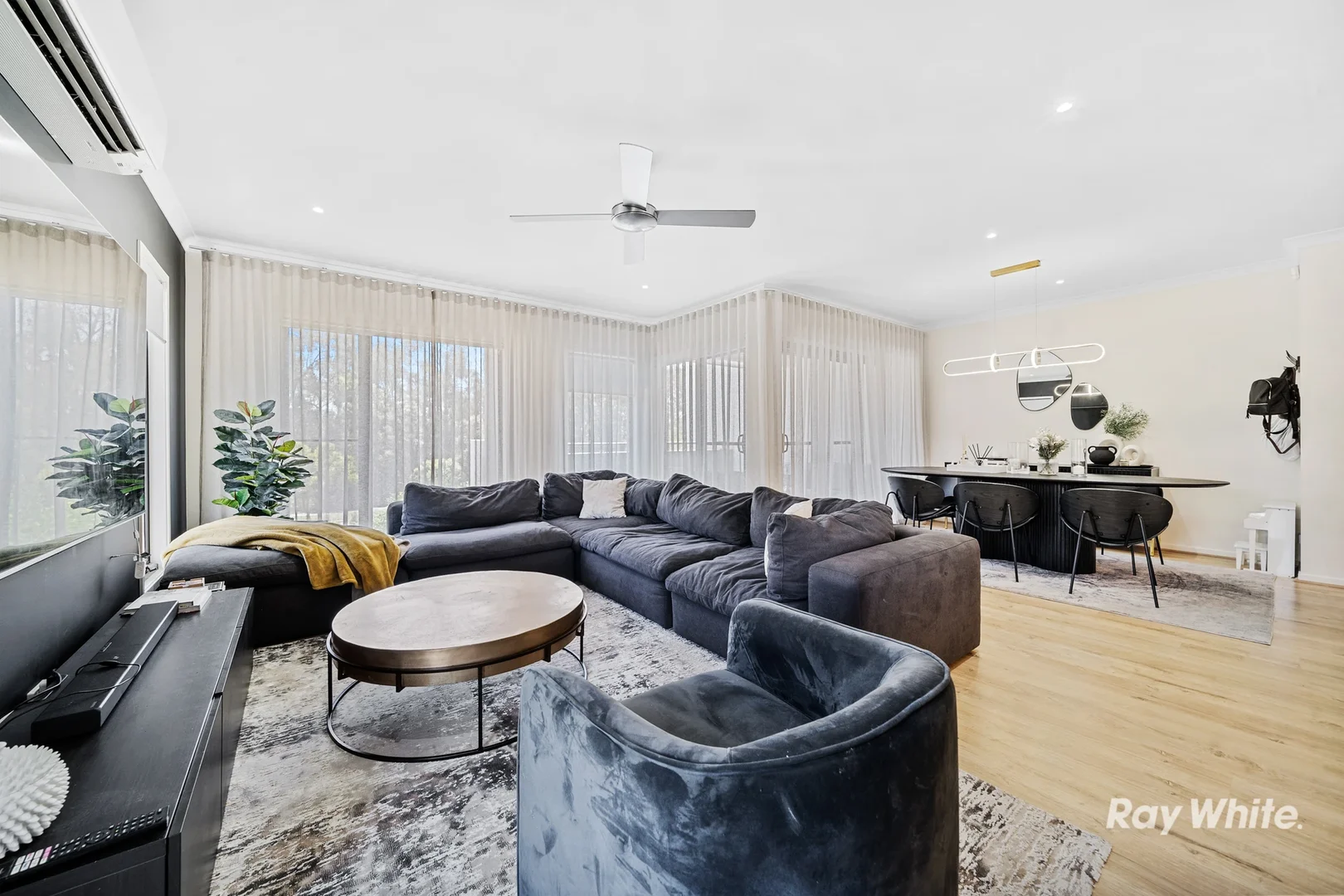 20 Garragull Drive, Yarrabilba QLD 4207 photo 4