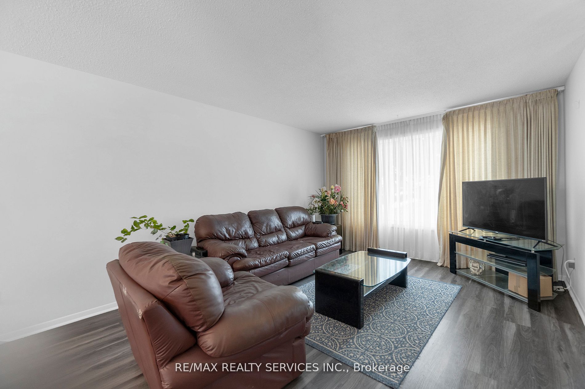 81 Glenforest Road, Brampton, ON, L6S 1L8 photo 4