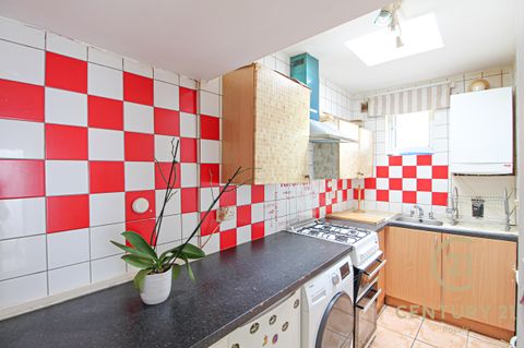 Southsea Road, Kingston Upon Thames KT1