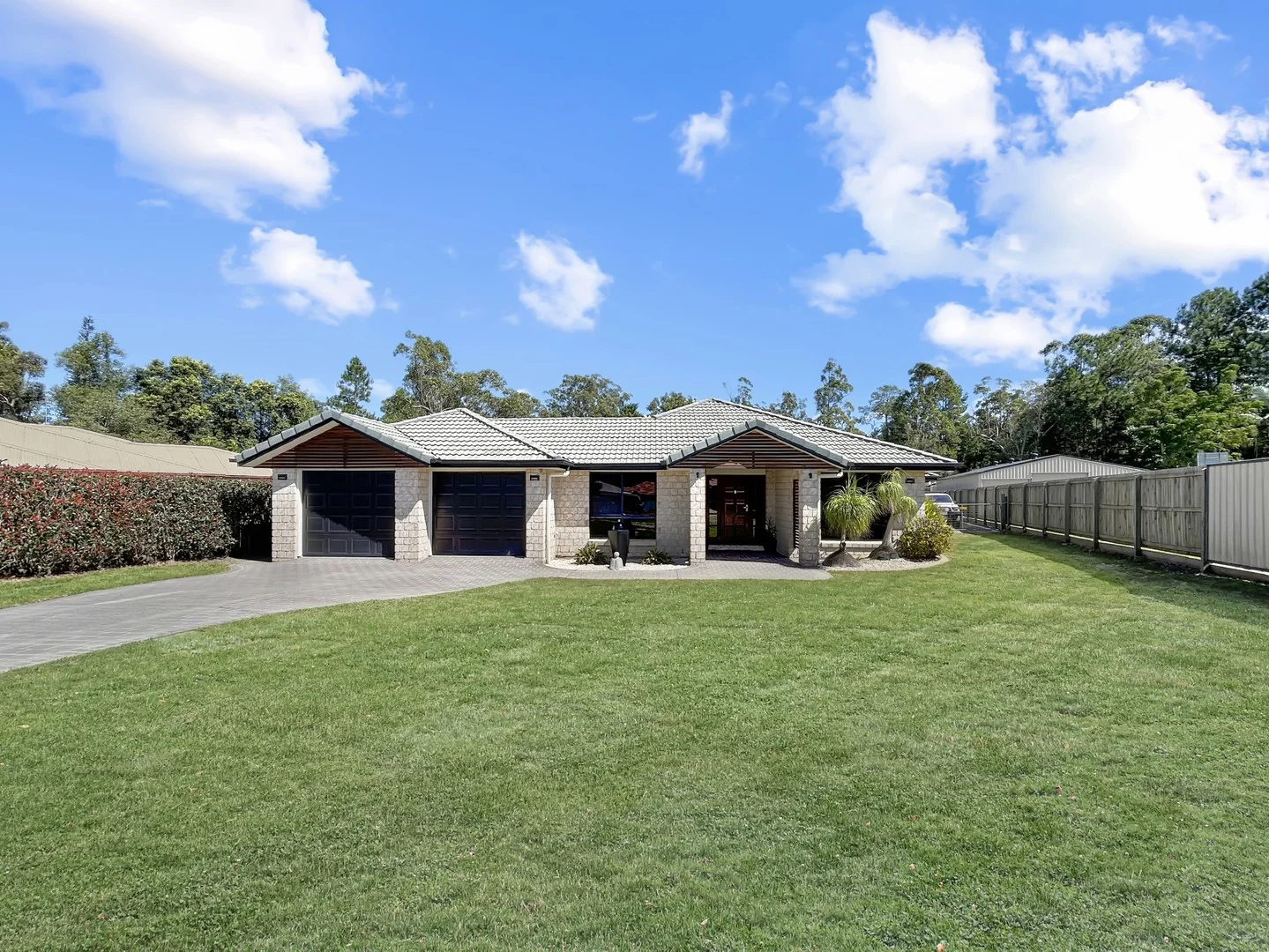 10 Wattlebird Place, Landsborough QLD 4550