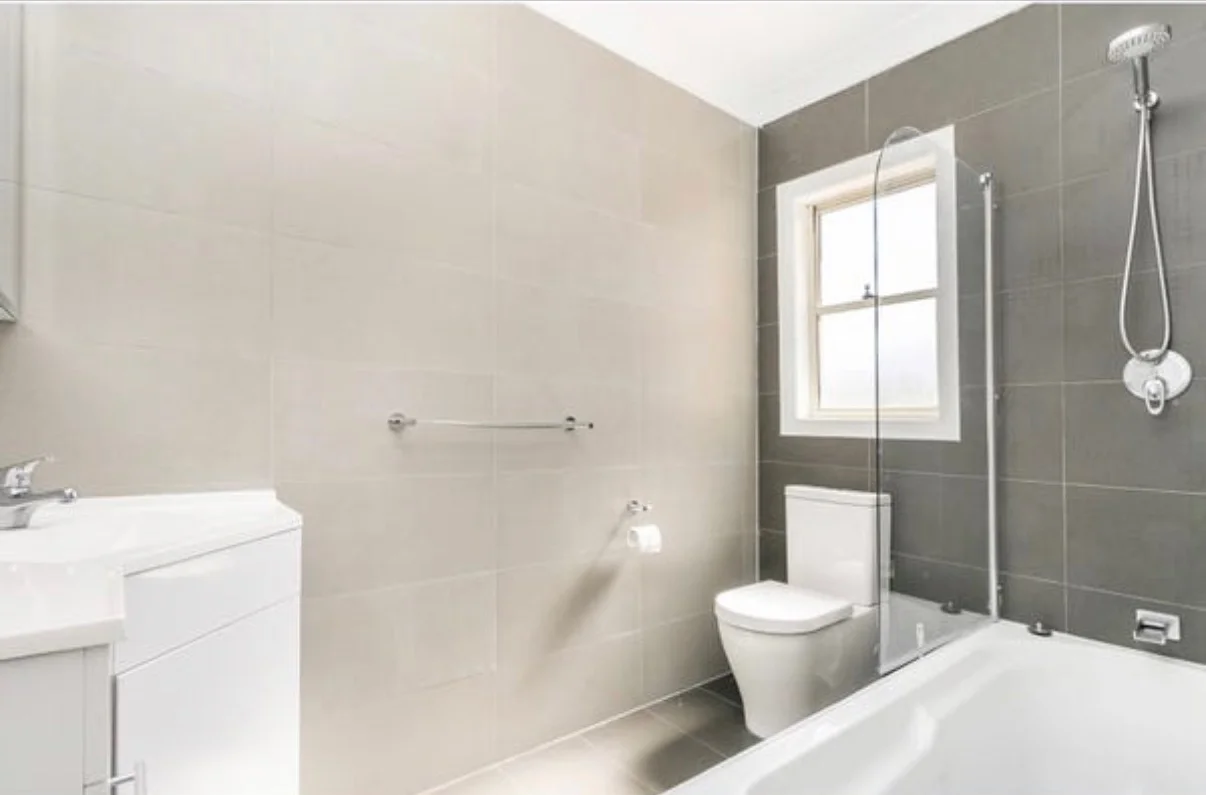 2 Luton Place, Colyton NSW 2760 photo 3