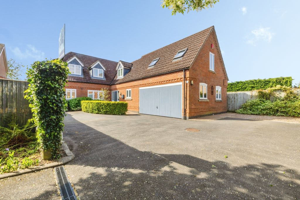 Additional image 2 of 4 bed detached house for saleNorthfield Road, Welton LN2