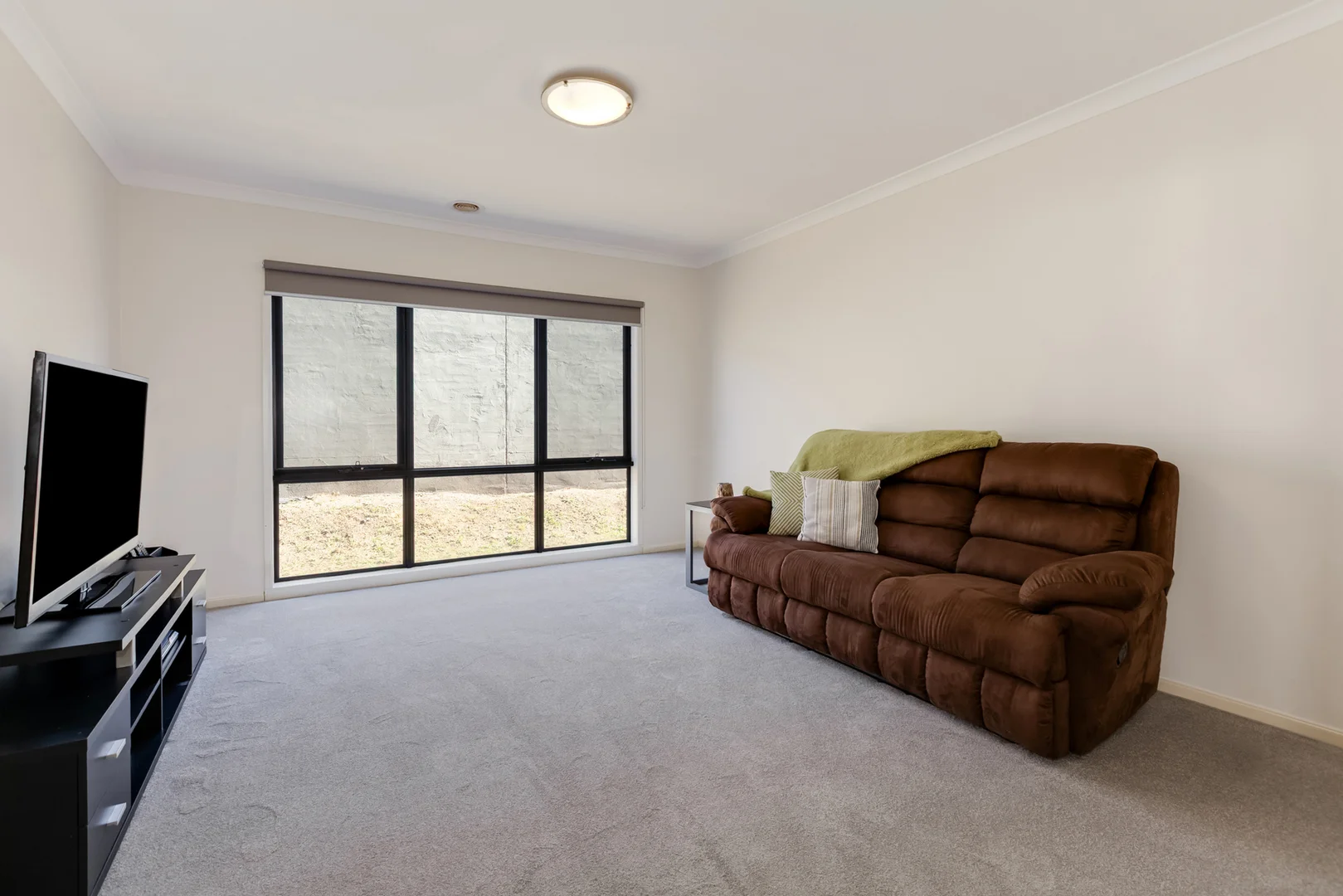 21 Chloe Drive, Broadford VIC 3658 photo 4