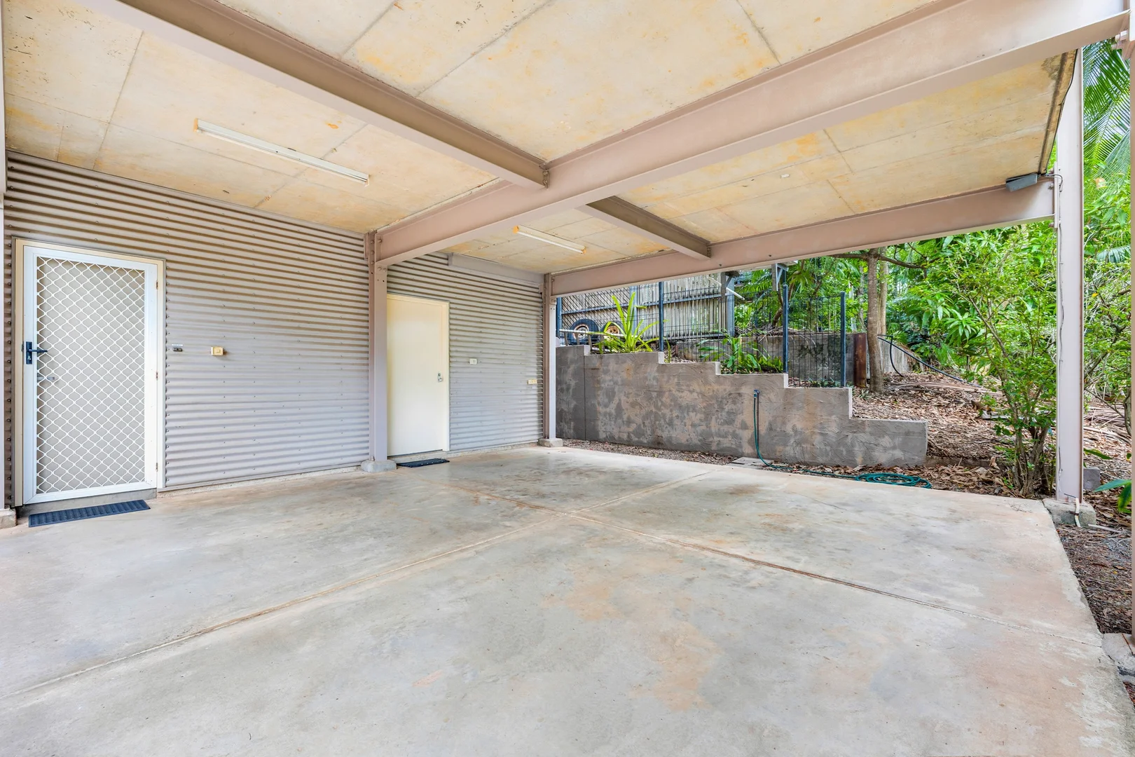 Additional image 7 of 9 Emma Court, Driver NT 0830