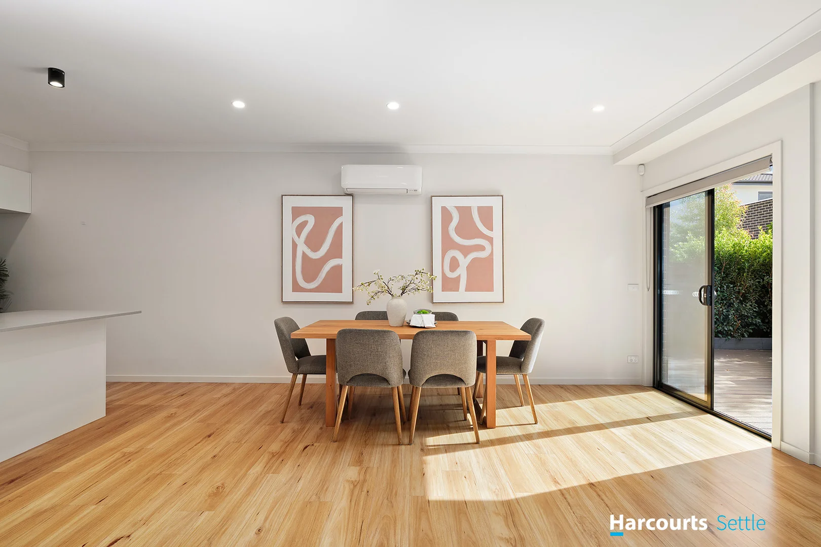 15 Grandview Road, Chadstone VIC 3148 photo 3