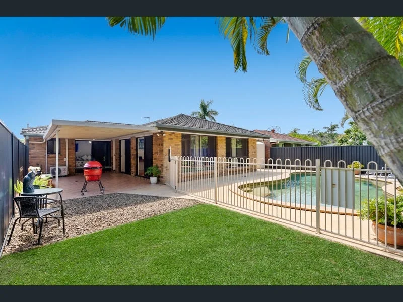 33 Cosmos Court, Elanora QLD 4221