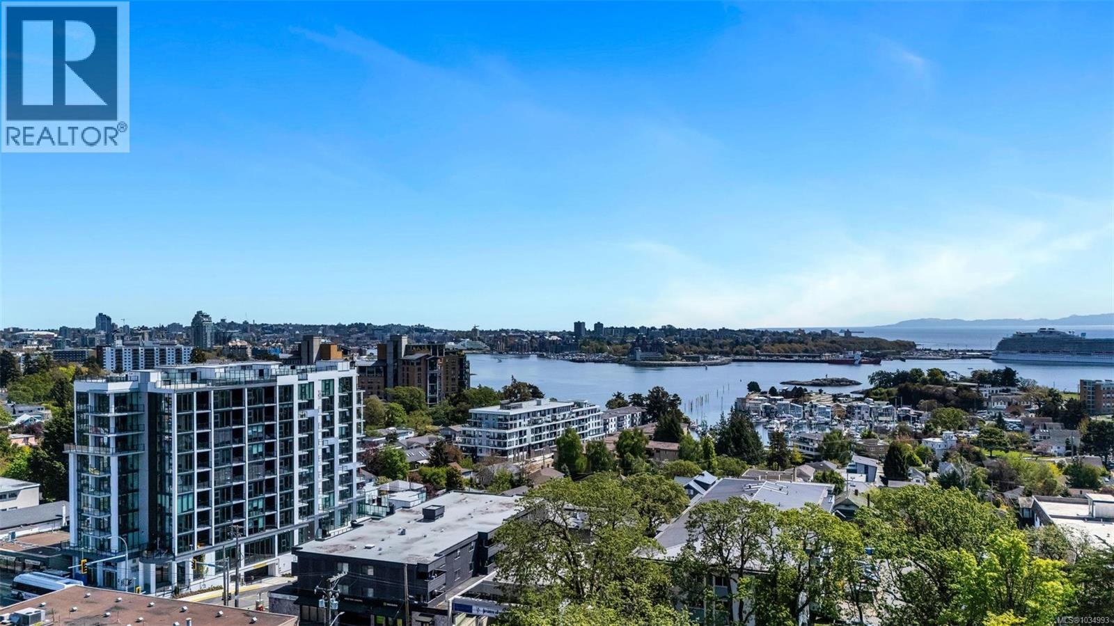 306 899 Esquimalt Ave