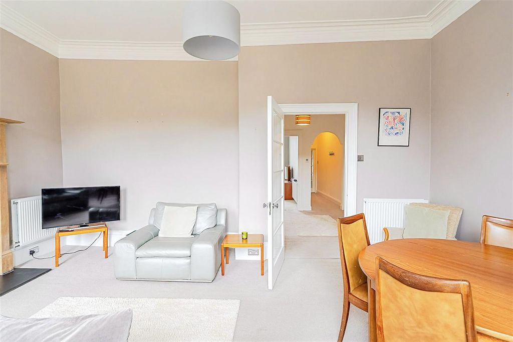 2 bed flat for saleCathlaw House, Torphichen EH48 photo 4