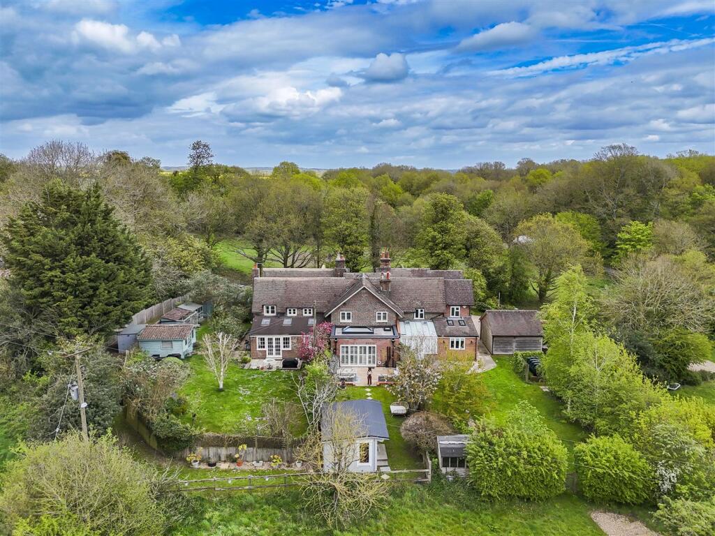 Bower Heath Lane, Harpenden photo 2