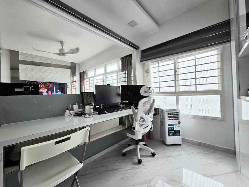 663C Punggol Drive photo 4