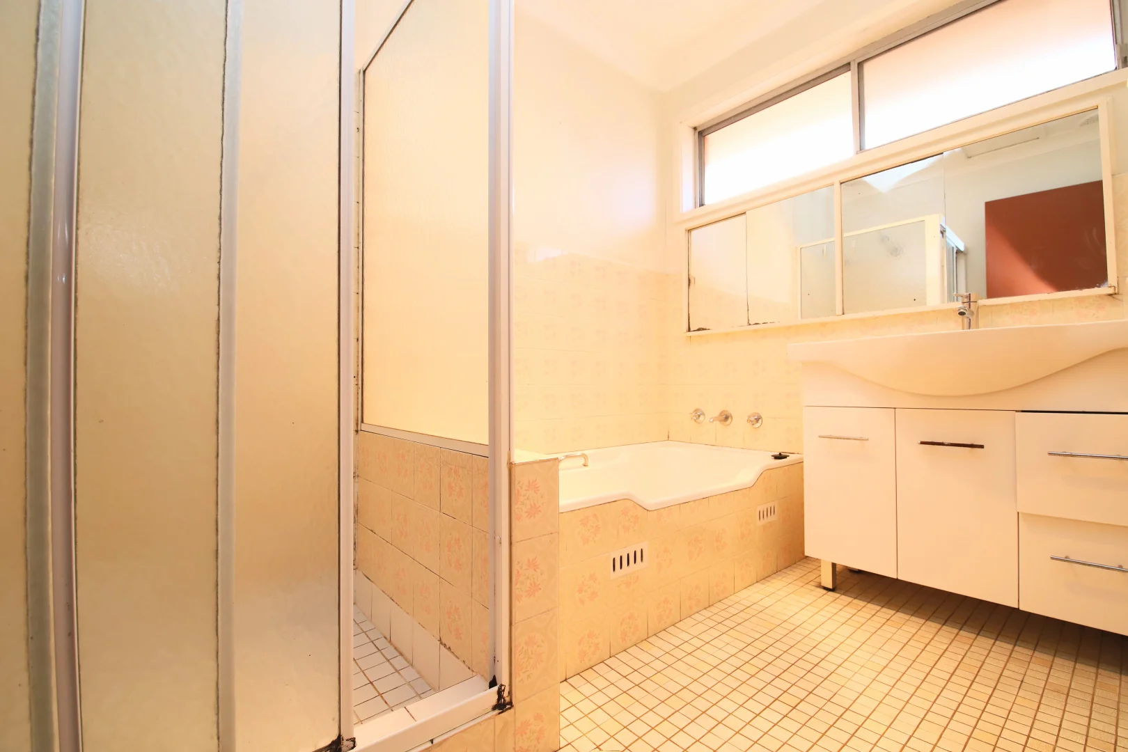 Additional image 8 of 39 Saric Avenue, Georges Hall NSW 2198