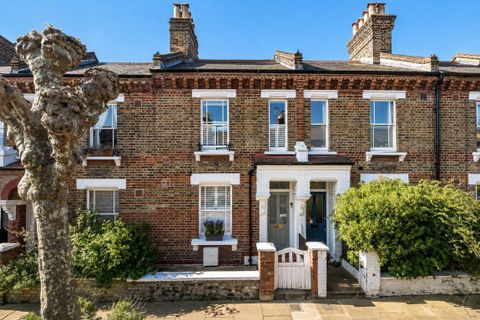 Lothrop Street, North Kensington W10