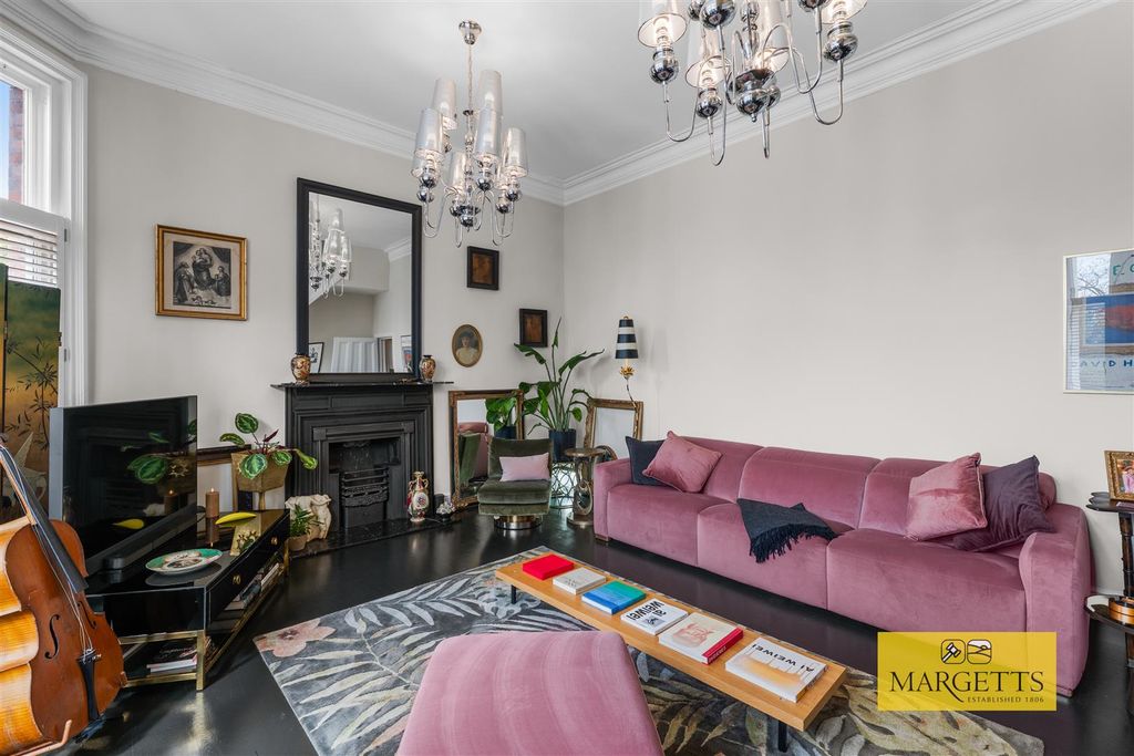Additional image 7 of 2 bed flat for saleSouthcotes, Warwick New Road, Royal Leamington Spa CV32