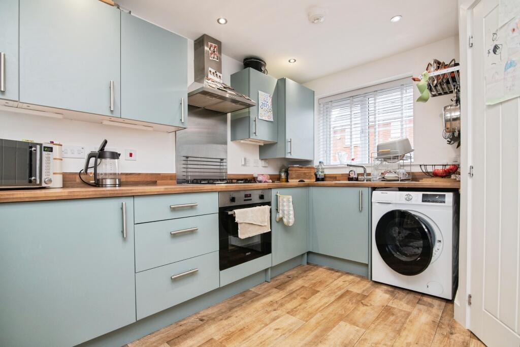 Imran Way, Oldbury, B69 photo 3