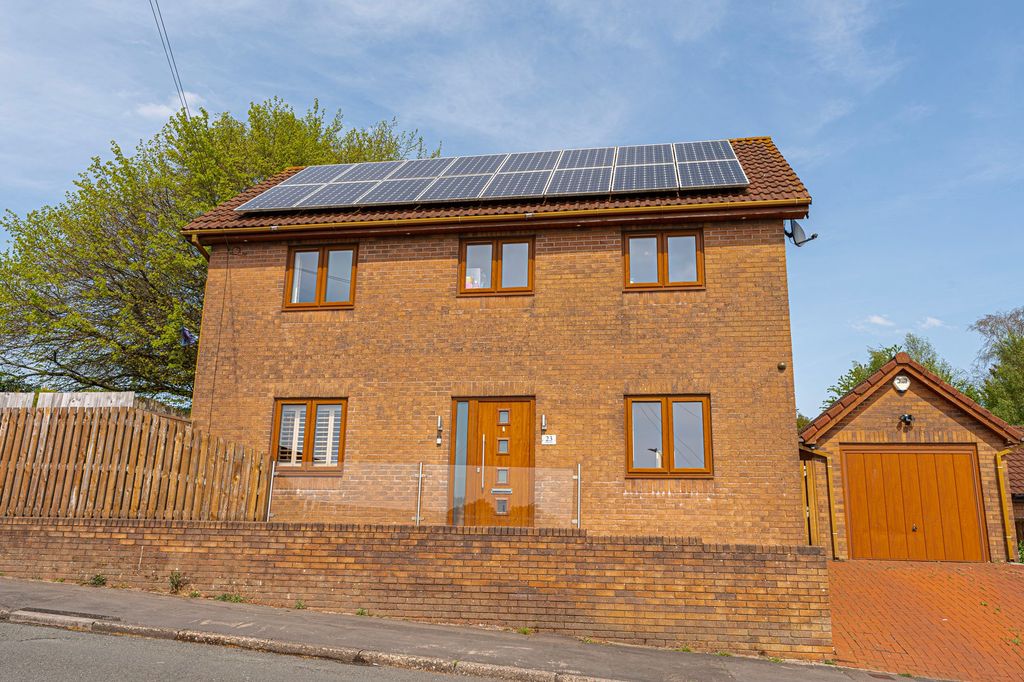 3 bed detached house for saleLodge Hill, Caerleon NP18