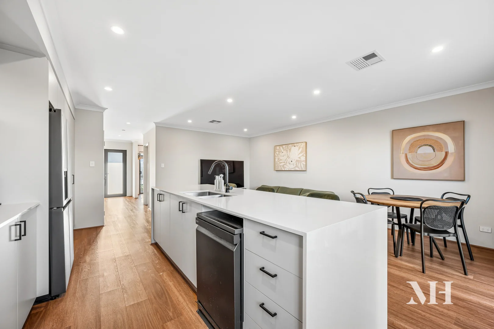 Additional image 5 of 9 Jumellea Way, Treeby WA 6164