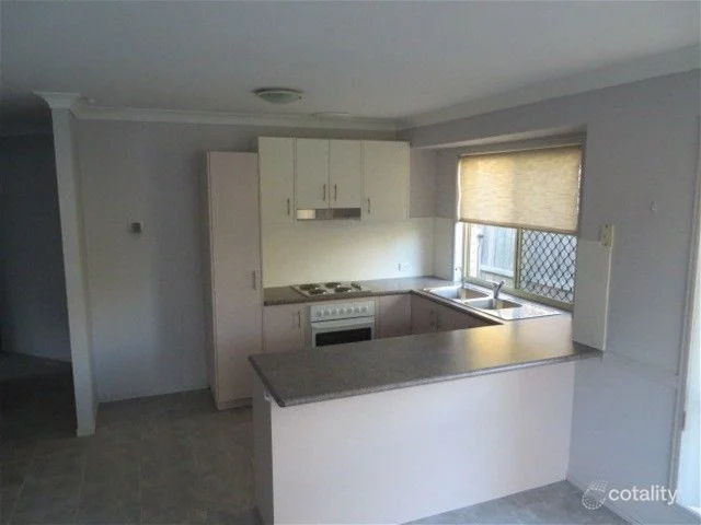 28 Cavill Place, Runcorn QLD 4113 photo 3