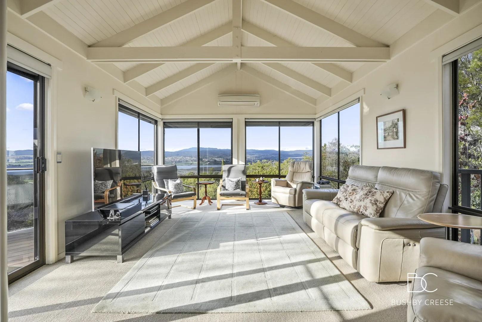 33 Allison Avenue, Riverside TAS 7250 photo 2