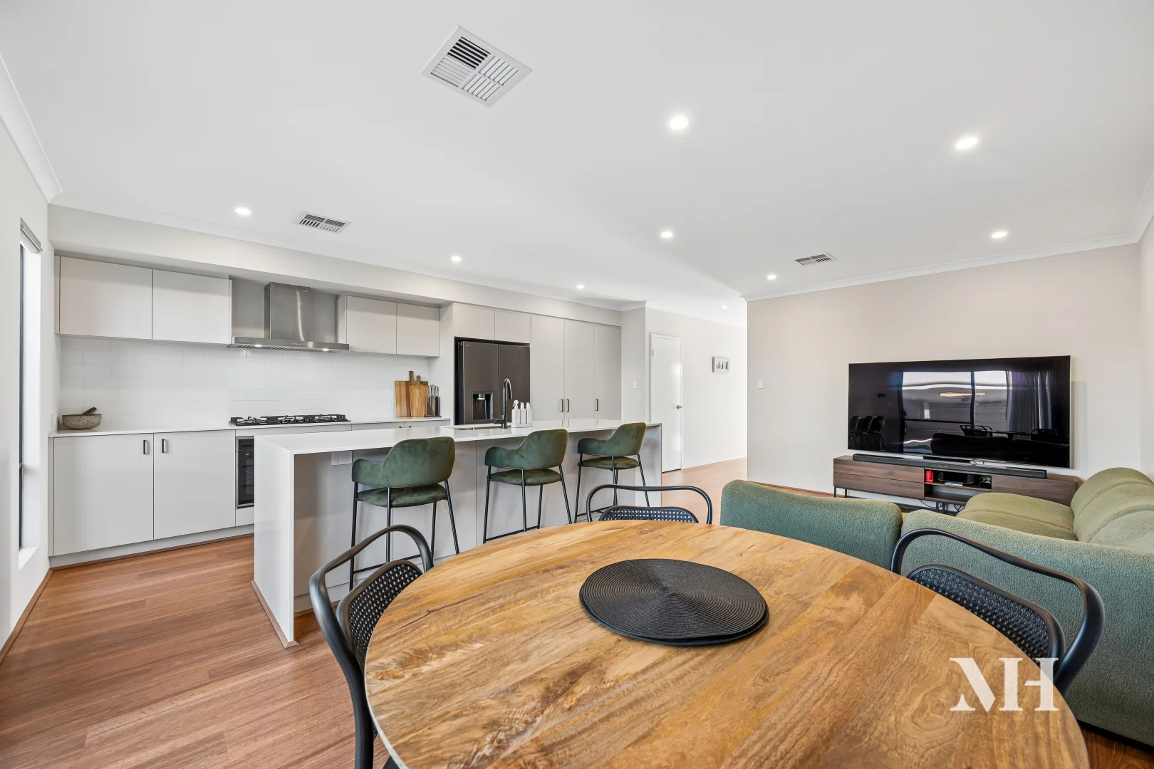 Additional image 8 of 9 Jumellea Way, Treeby WA 6164