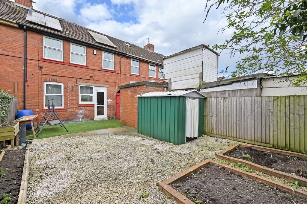 Additional image 2 of 3 bed terraced house for saleLucas Avenue, York YO30