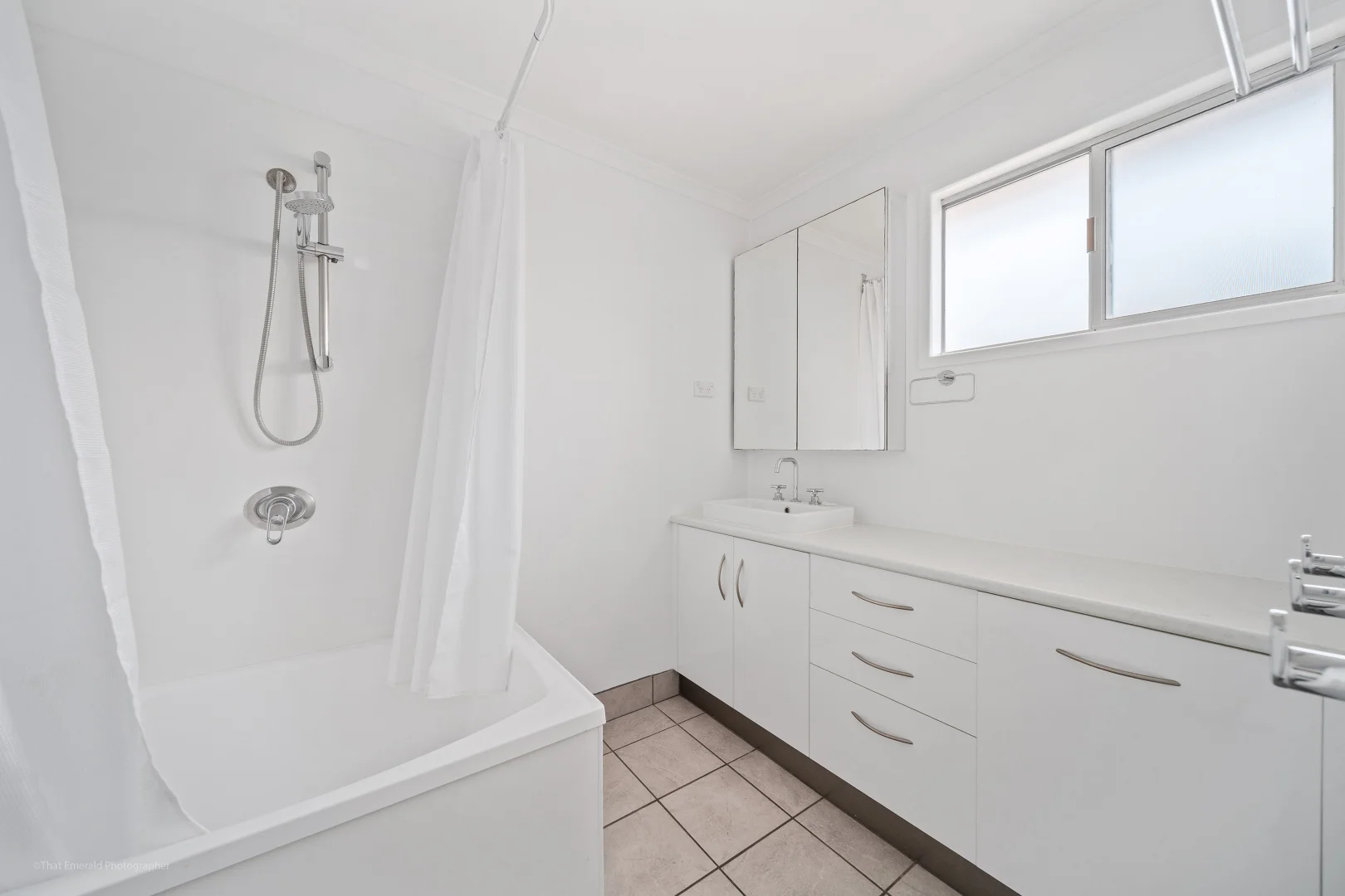 Additional image 4 of 1B Batts Place, Emerald QLD 4720