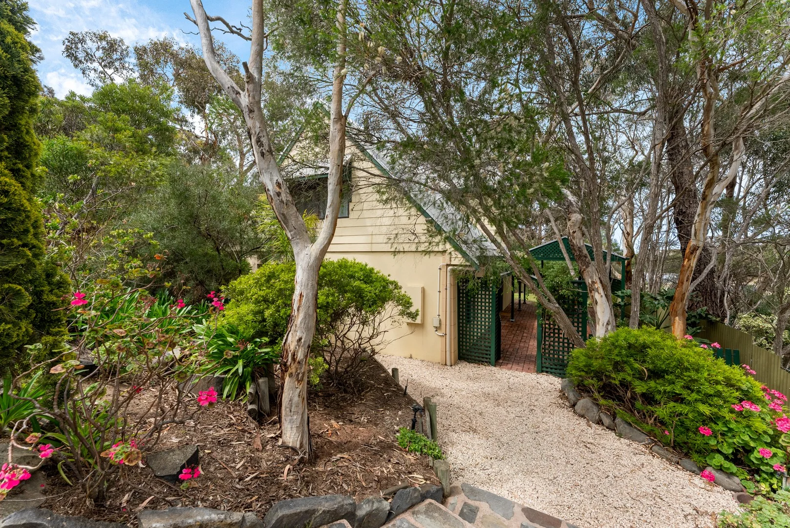 137 Crozier Road, Victor Harbor SA 5211