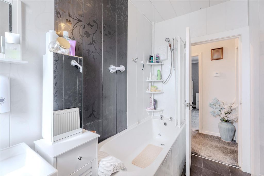 Additional image 13 of 2 bed flat for saleHigh Street, Motherwell ML1