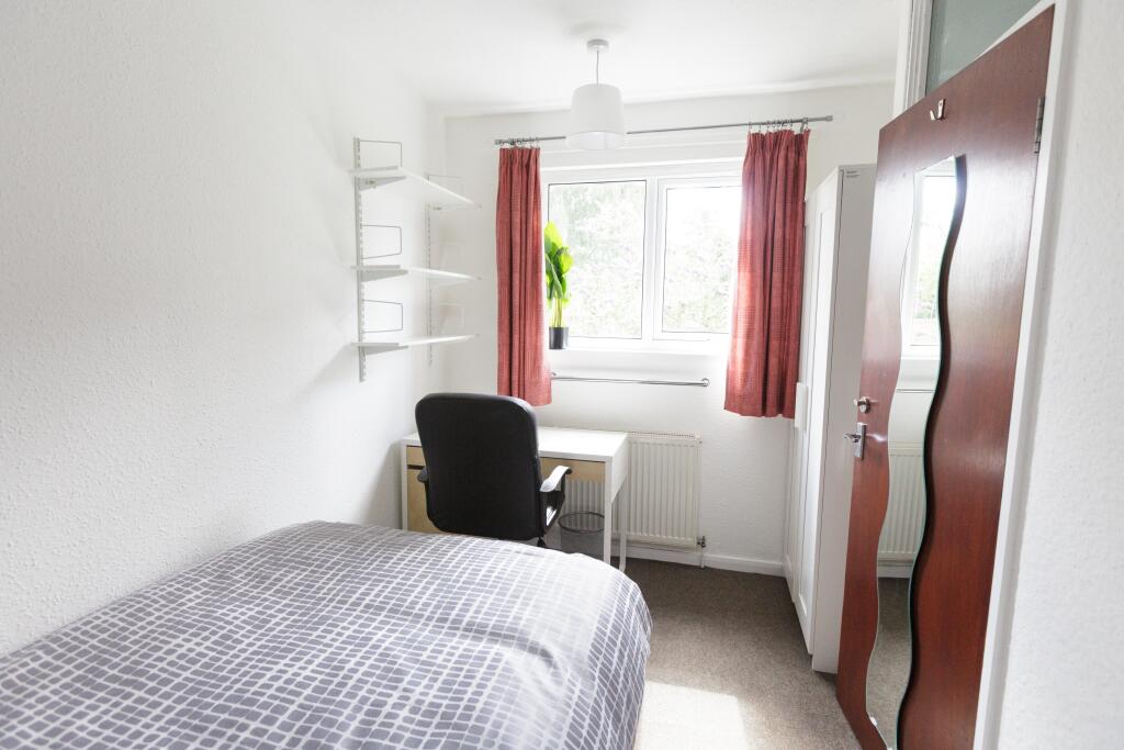Additional image 7 of Bantock Way - 4 bed, Harborne, West Midlands, B17