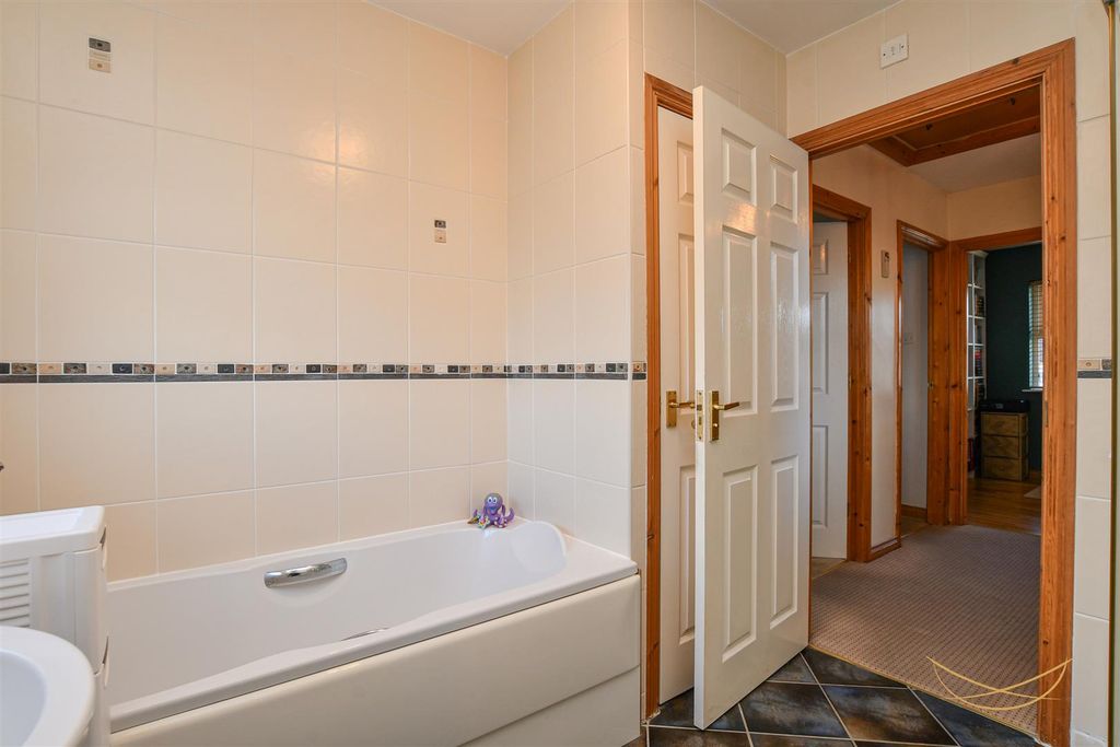 Additional image 30 of 3 bed semi-detached house for saleHuntingdale Crescent, Ballyclare BT39