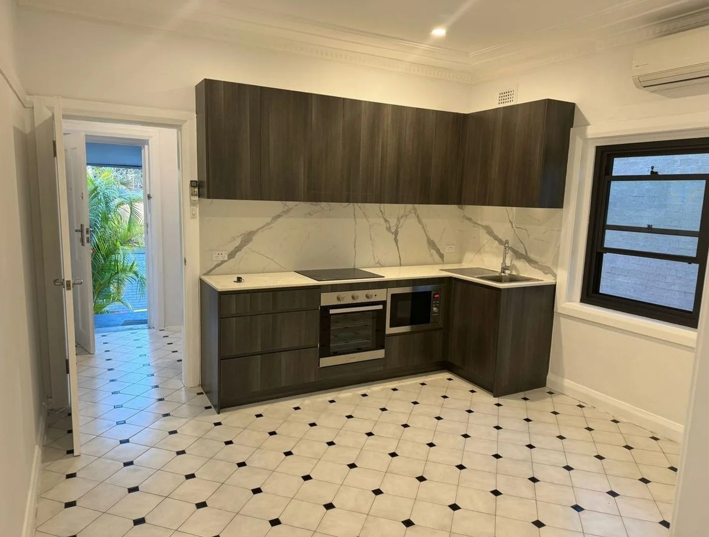 1/88 Gloucester Road, Hurstville NSW 2220