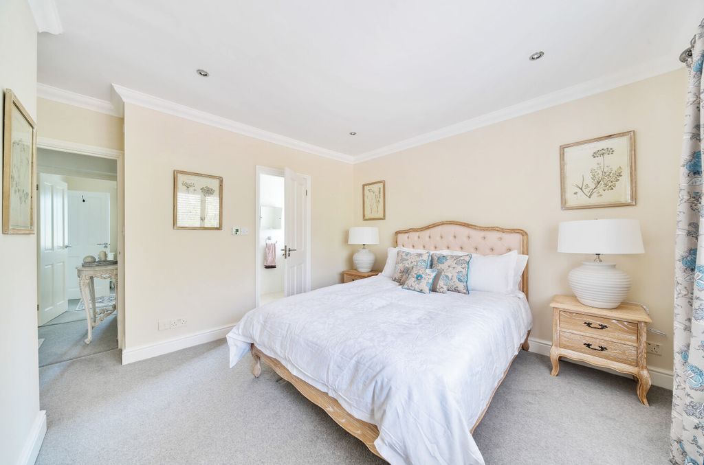 Additional image 10 of 5 bed detached house for saleBassett Wood Drive, Bassett, Southampton, Hampshire SO16
