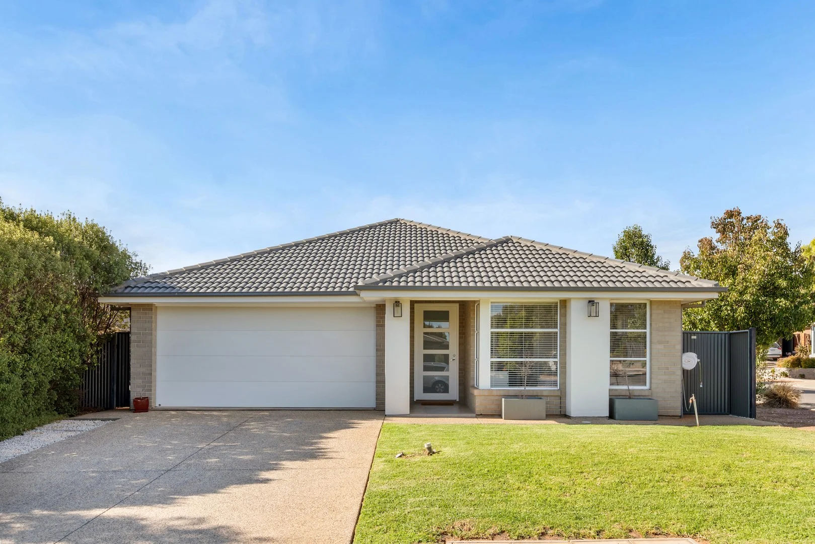 2 Pedlar Close, Blakeview SA 5114