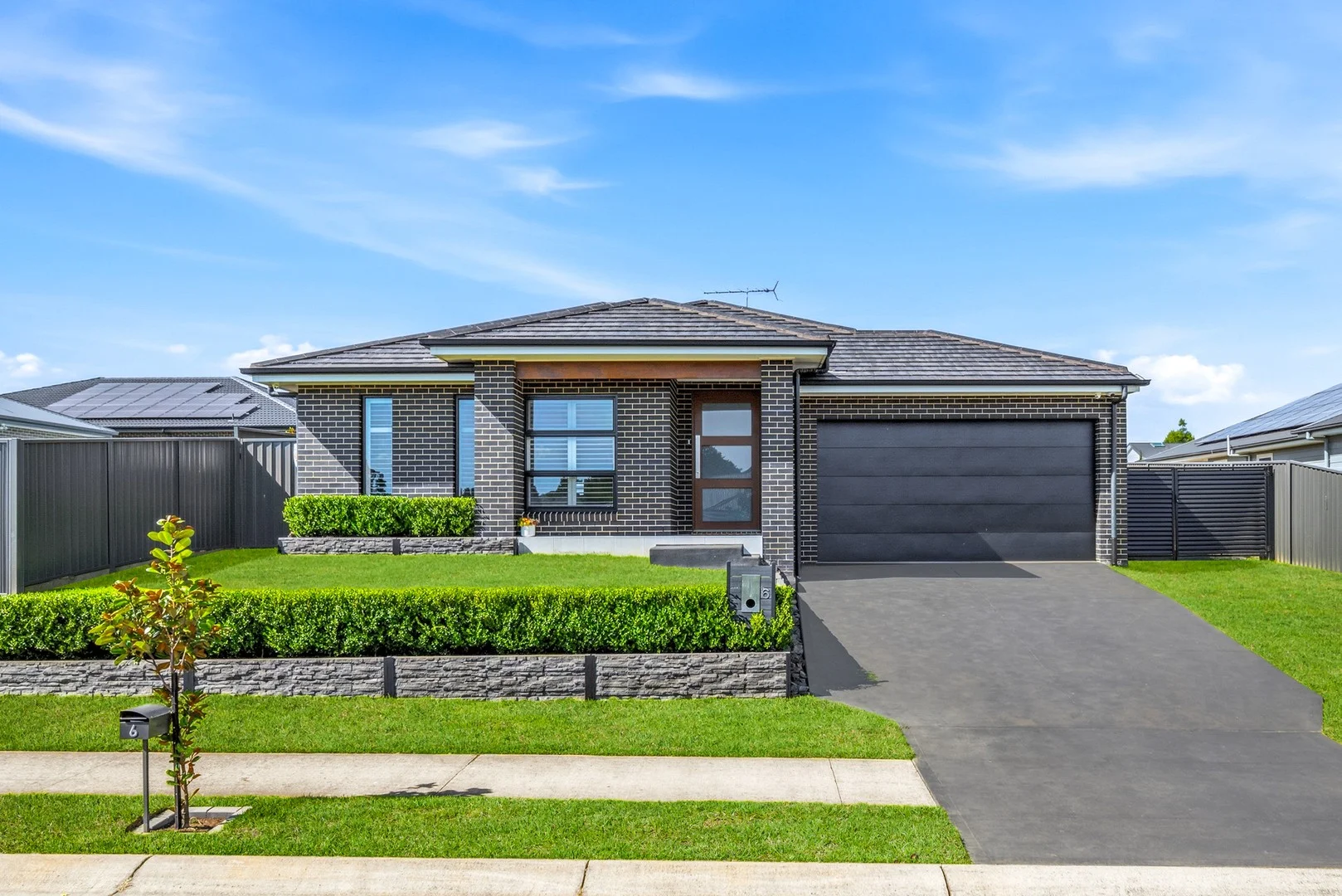 6 Seymour Road, The Oaks NSW 2570