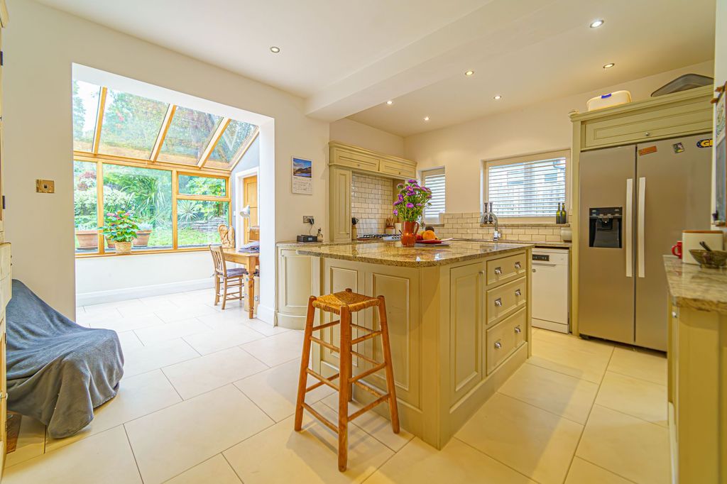 Additional image 6 of 3 bed semi-detached house for saleRidgeway Park Road, Newport NP20