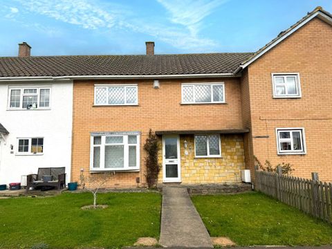 75 Roseberry Gardens, Upminster RM14