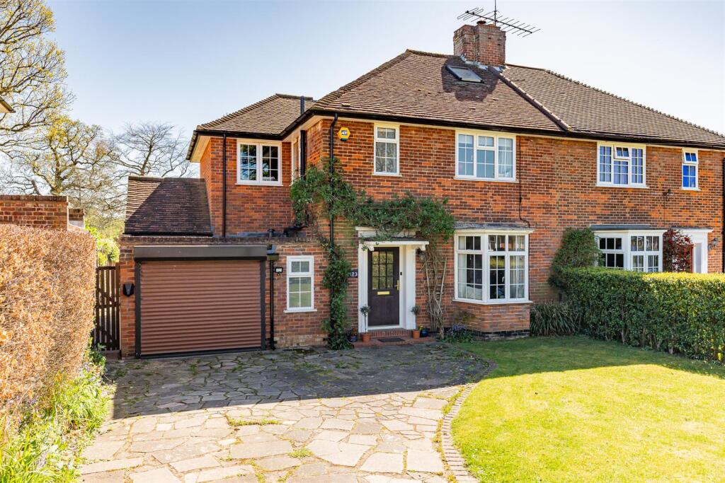 Handside Lane, Welwyn Garden City